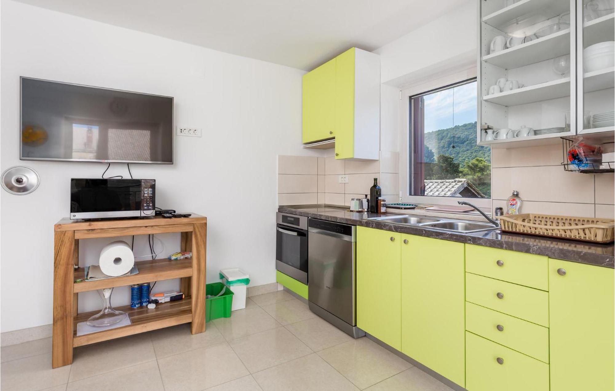 2 Bedroom Awesome Apartment In Veli Lošinj Exterior foto